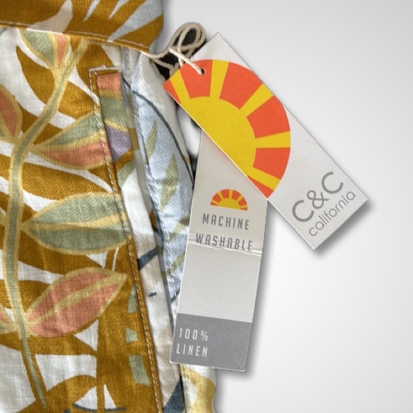 { C&C California } - Linen Shorts - Picture 4 of 4